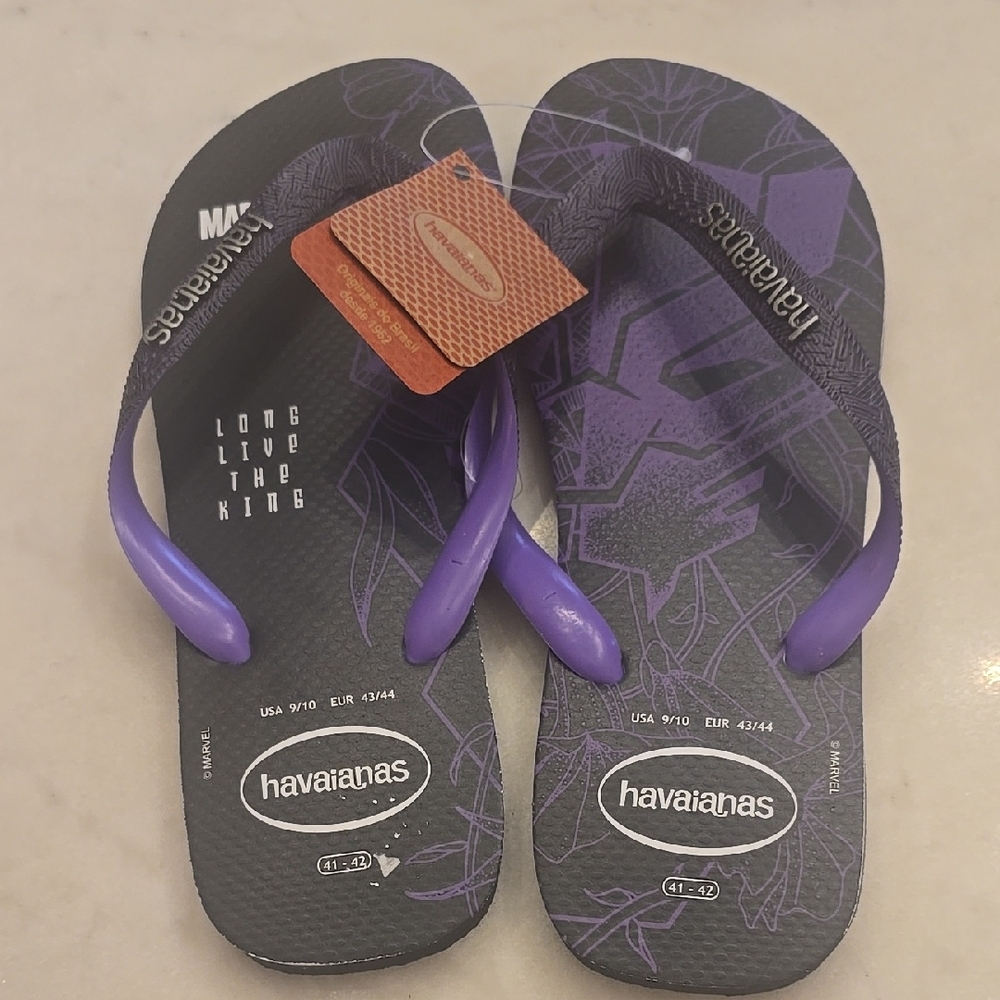 NWT Men's Havaianas Marvel Flip Flips In Size 9/10